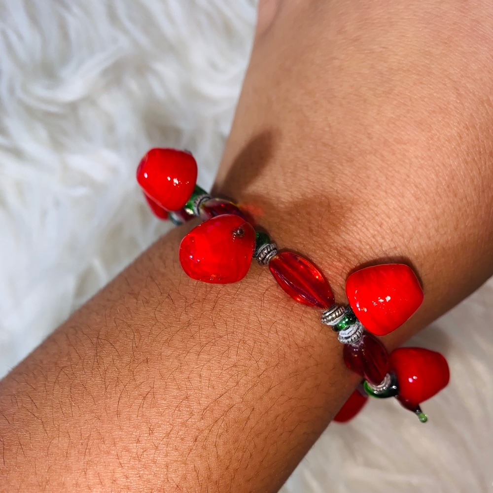 Two apple bracelets - Picture 7 of 8